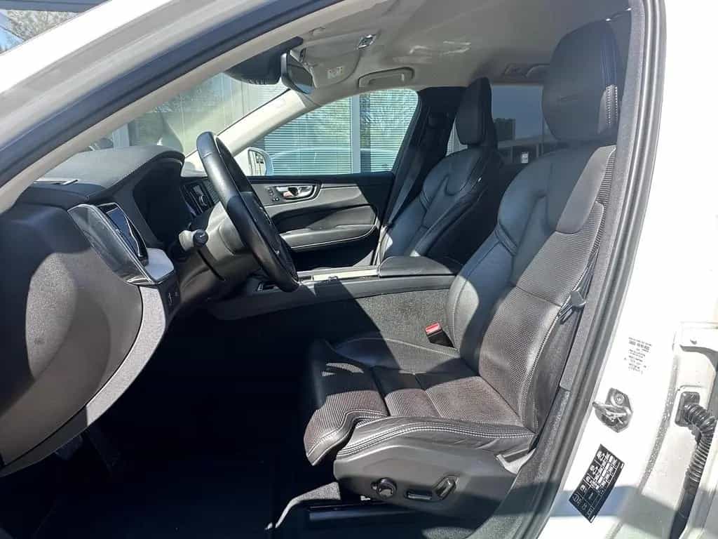Volvo XC60 Inscription 2WD*Kamera*AHK*Pro Paket* 12/2019-photo-19
