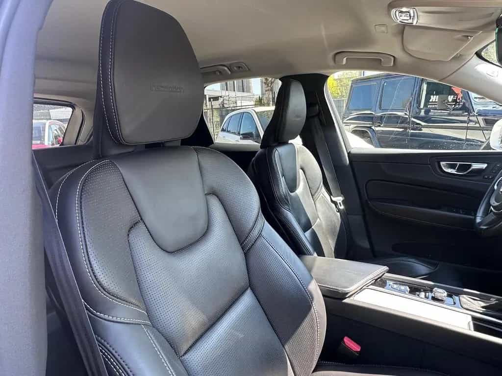 Volvo XC60 Inscription 2WD*Kamera*AHK*Pro Paket* 12/2019-photo-24