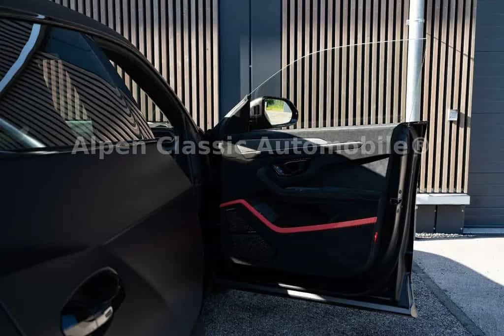 Lamborghini Urus Performante 23" Carbon, Nachtsicht, B&O 03/2023-photo-32