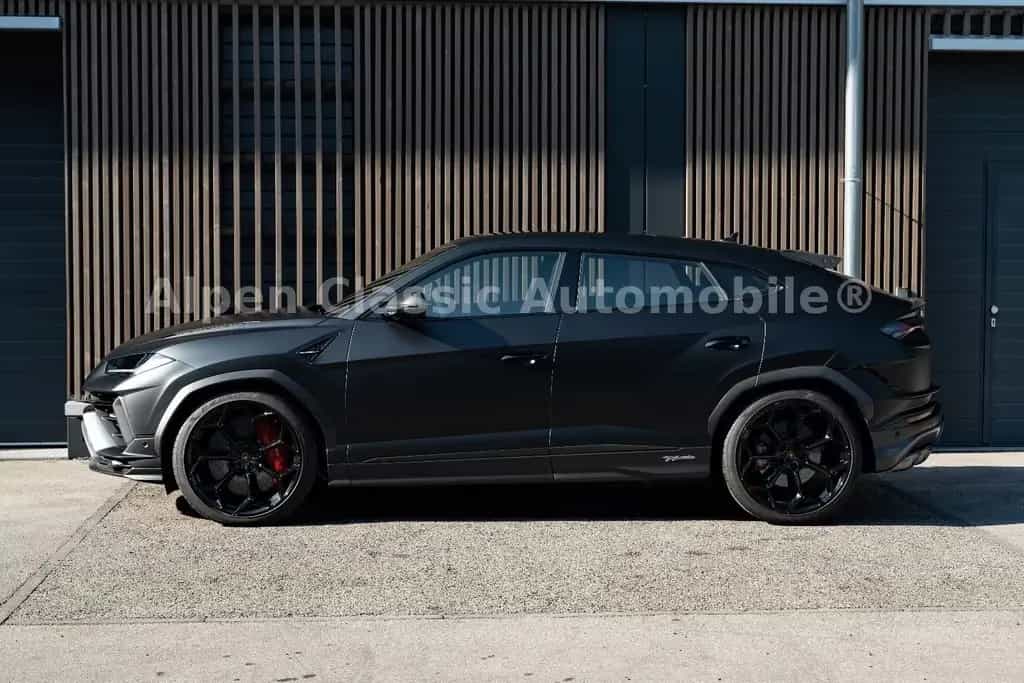 Lamborghini Urus Performante 23" Carbon, Nachtsicht, B&O 03/2023-photo-5