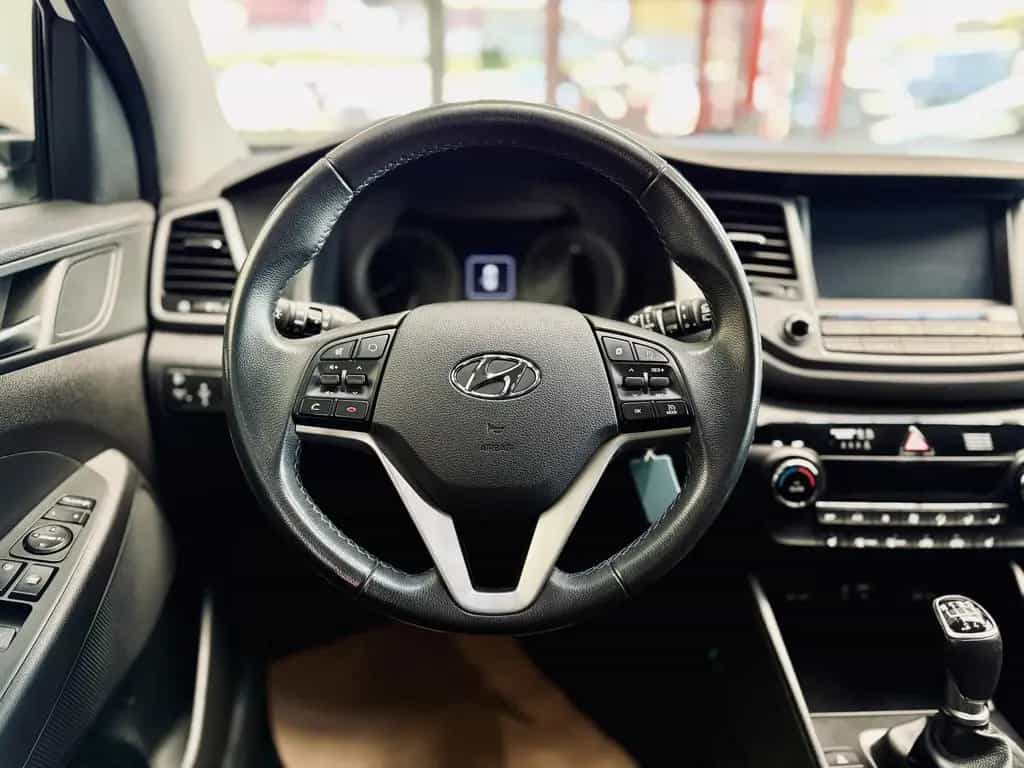 Hyundai TUCSON Advantage 2WD|PANO|KAMERA|NAVI|SHZ+LK|TEM 03/2018-photo-15