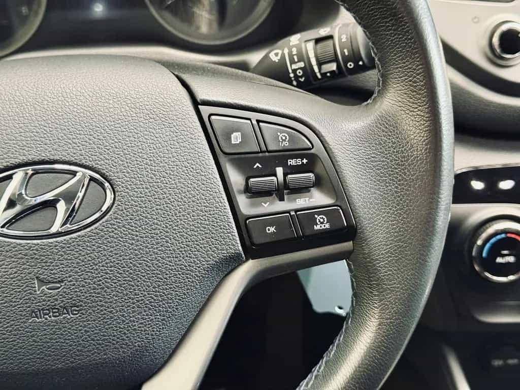 Hyundai TUCSON Advantage 2WD|PANO|KAMERA|NAVI|SHZ+LK|TEM 03/2018-photo-16