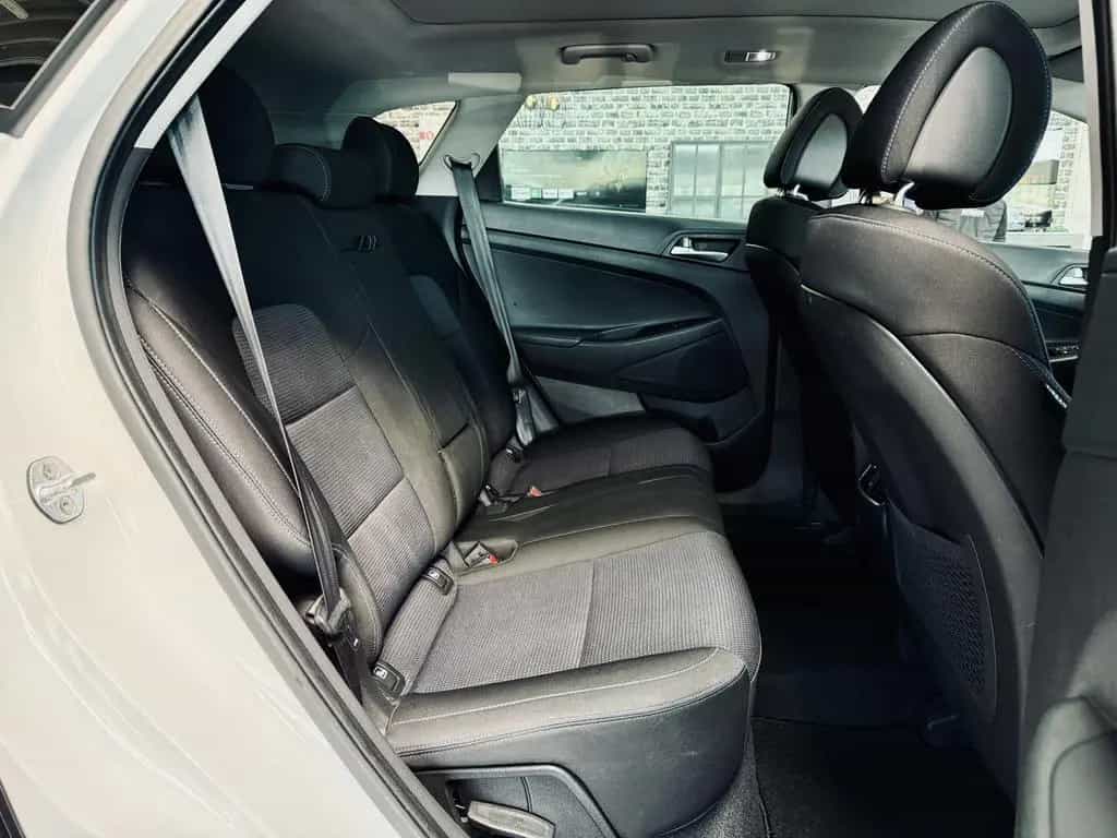 Hyundai TUCSON Advantage 2WD|PANO|KAMERA|NAVI|SHZ+LK|TEM 03/2018-photo-18