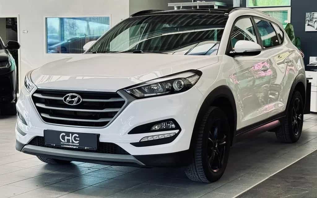 Hyundai TUCSON Advantage 2WD|PANO|KAMERA|NAVI|SHZ+LK|TEM 03/2018-photo-2