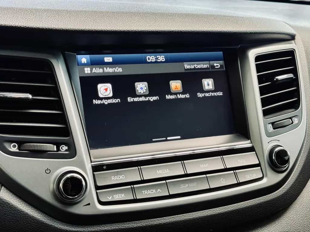 Hyundai TUCSON Advantage 2WD|PANO|KAMERA|NAVI|SHZ+LK|TEM 03/2018-photo-21