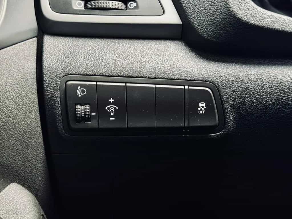 Hyundai TUCSON Advantage 2WD|PANO|KAMERA|NAVI|SHZ+LK|TEM 03/2018-photo-29