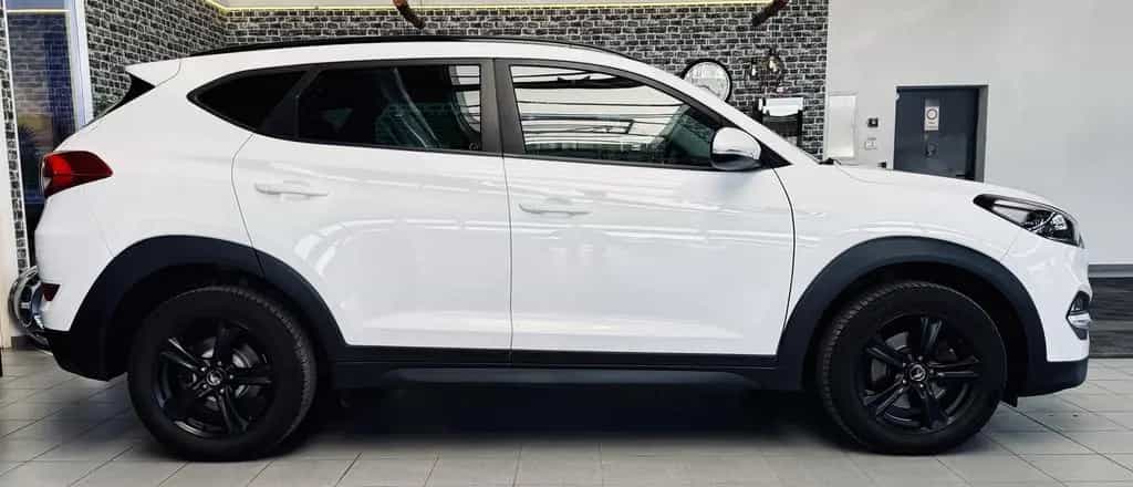 Hyundai TUCSON Advantage 2WD|PANO|KAMERA|NAVI|SHZ+LK|TEM 03/2018-photo-3