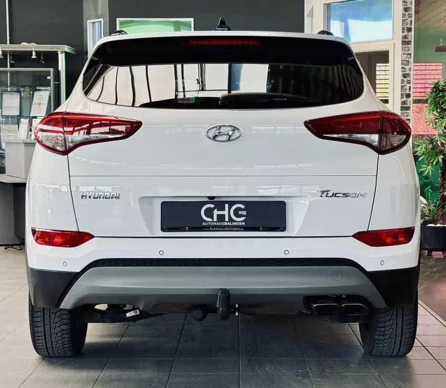 Hyundai TUCSON Advantage 2WD|PANO|KAMERA|NAVI|SHZ+LK|TEM 03/2018-photo-5