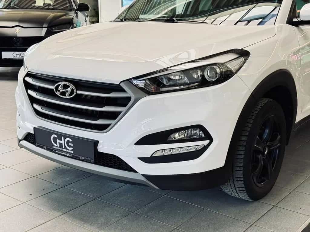 Hyundai TUCSON Advantage 2WD|PANO|KAMERA|NAVI|SHZ+LK|TEM 03/2018-photo-8