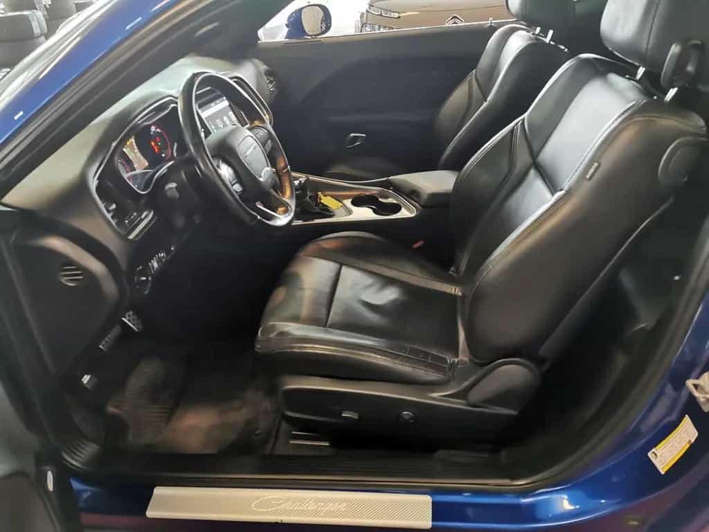 Dodge Challenger AWD *BT + Schiebedach + HU/ AU neu 08/2018-photo-22