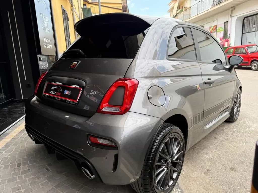 Abarth 595 1.4 Turbo T-Jet 165 CV 04/2024-photo-3