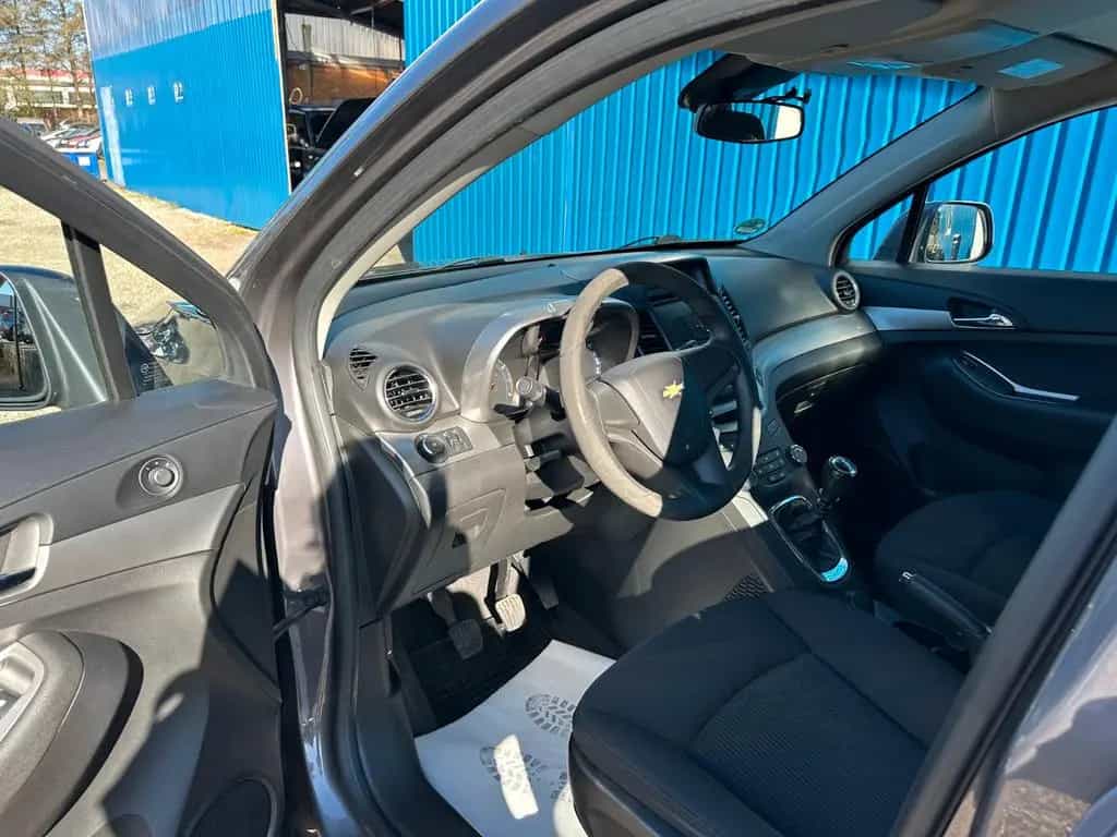Chevrolet Orlando LS**7. Sitzer**AHK**94 TKM** 04/2011-photo-7