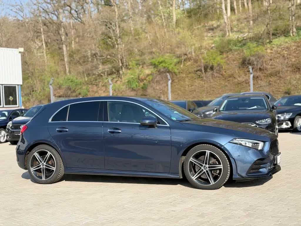 Mercedes-Benz A 220 4Matic AMG Line / HeadUp/STHZ/RCAM/LED 02/2019-photo-10