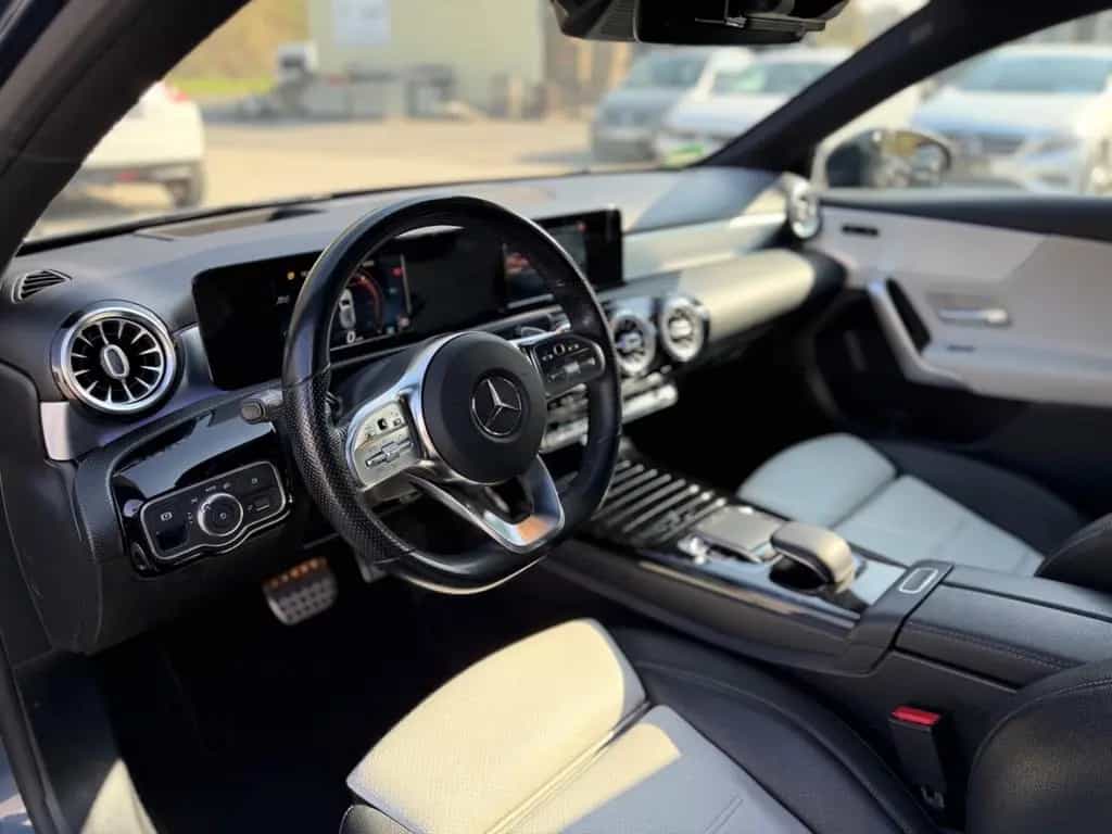 Mercedes-Benz A 220 4Matic AMG Line / HeadUp/STHZ/RCAM/LED 02/2019-photo-15