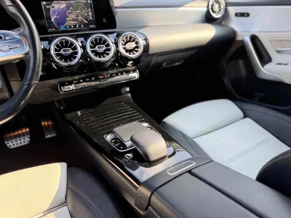 Mercedes-Benz A 220 4Matic AMG Line / HeadUp/STHZ/RCAM/LED 02/2019-photo-28