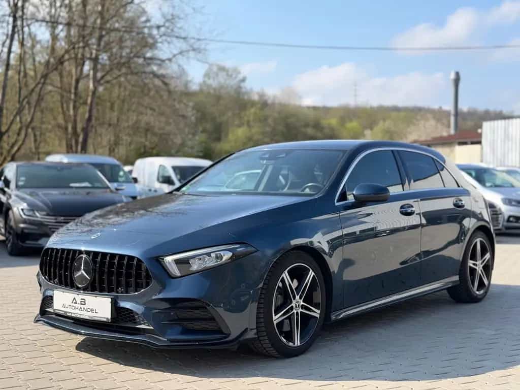 Mercedes-Benz A 220 4Matic AMG Line / HeadUp/STHZ/RCAM/LED 02/2019-photo-3