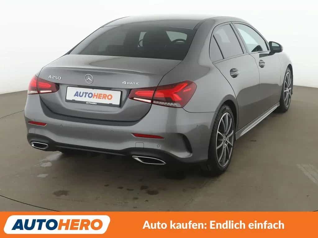 Mercedes-Benz Limousine A 250 4Matic AMG Line Aut.*LED*NAVI* 01/2021-photo-5