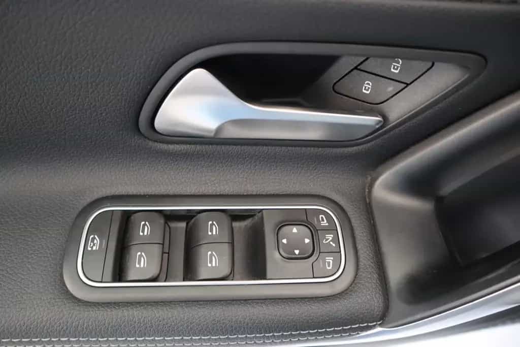 Mercedes-Benz CLA-Class 180/SHZ/LED/KAMERA/ALU/NAVI 02/2020-photo-16