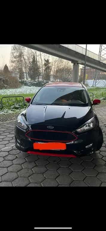 Ford Focus 1,5 EcoBoost 110kW Sport Turnier Sport 11/2015-photo-3