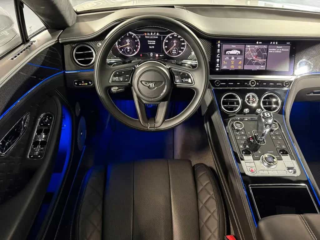 Bentley Continental GT V8 Mulliner Blackline Carbon Pano 02/2022-photo-12