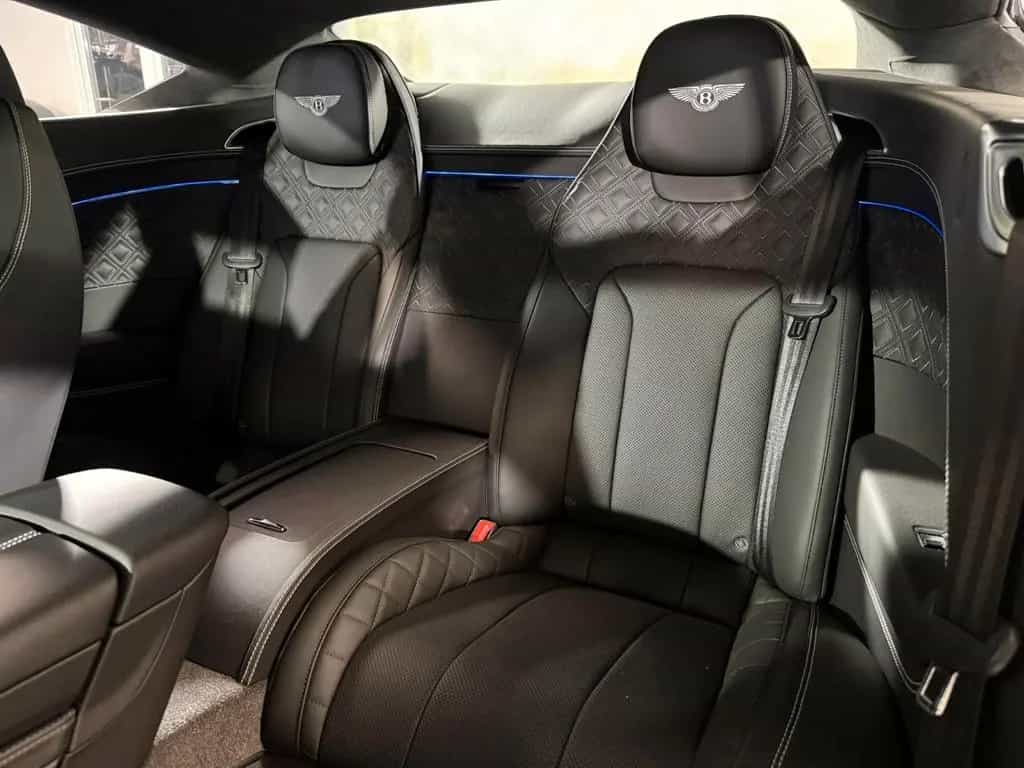 Bentley Continental GT V8 Mulliner Blackline Carbon Pano 02/2022-photo-18