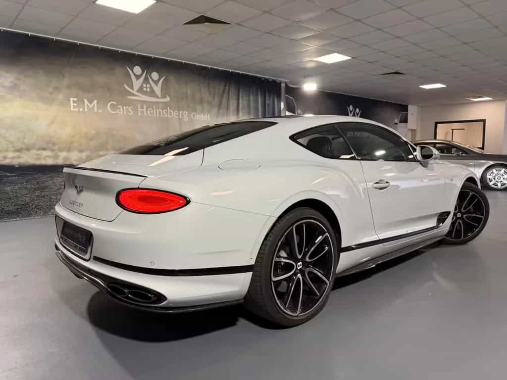 Bentley Continental GT V8 Mulliner Blackline Carbon Pano 02/2022-photo-3