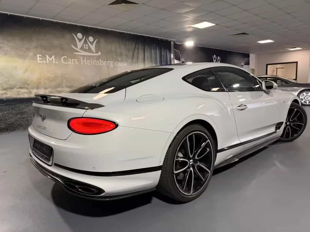 Bentley Continental GT V8 Mulliner Blackline Carbon Pano 02/2022-photo-4