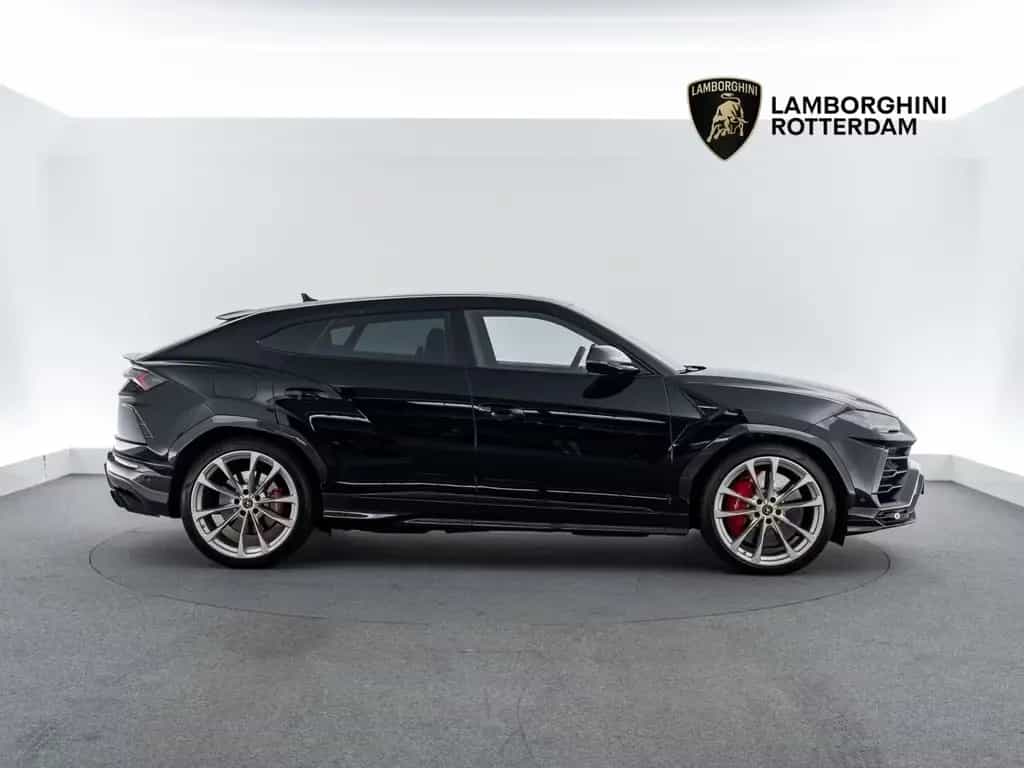 Lamborghini Urus 4.0 V8 | BTW auto | Rear seat entertainent 09/2020-photo-1