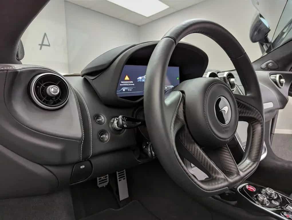 McLaren GT OPTIONS*B&W 03/2023-photo-20