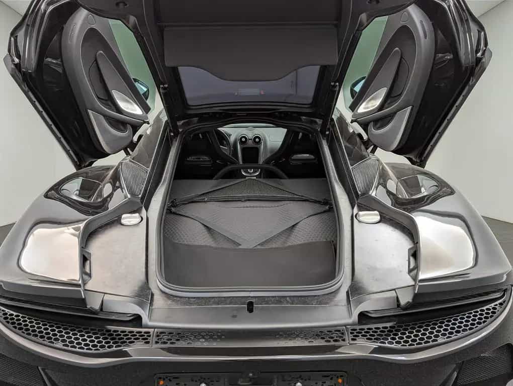 McLaren GT OPTIONS*B&W 03/2023-photo-22