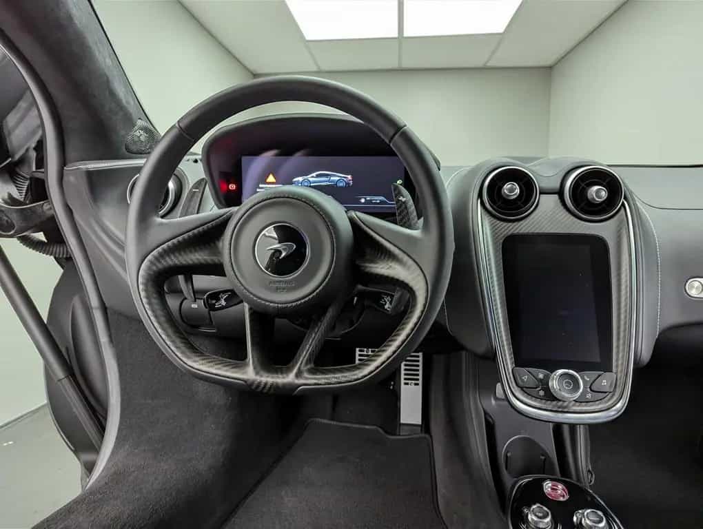 McLaren GT OPTIONS*B&W 03/2023-photo-25