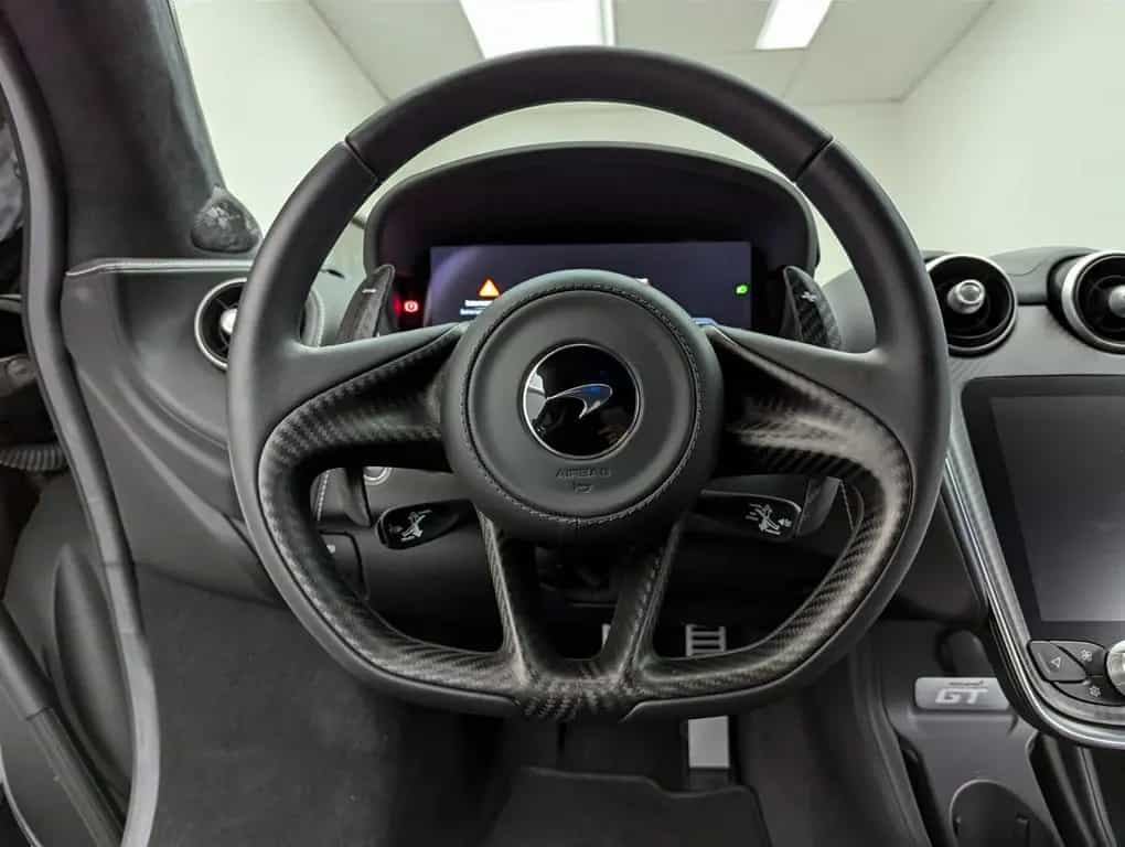 McLaren GT OPTIONS*B&W 03/2023-photo-26