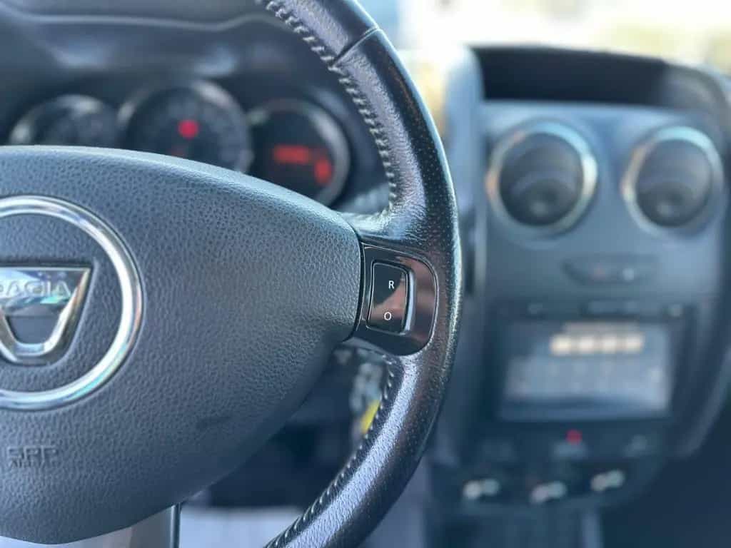 Dacia Duster I Prestige 4x2/SHZ/LEDER/TEMP/GJR/LMF/PDC 06/2014-photo-18