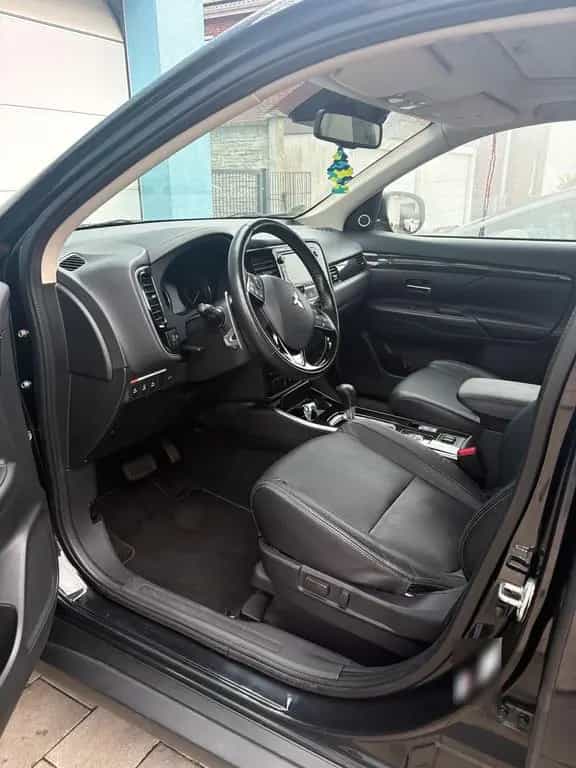 Mitsubishi Outlander 105.000km tüv neu 08/2018-photo-3