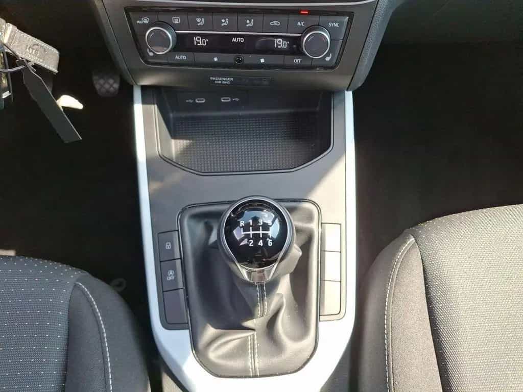 Seat Arona Style Edition 1.0 TSI 116PS 10/2024-photo-15