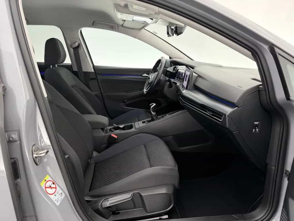 Volkswagen Golf VIII 1.5 TSI Lim.*UNITED*LED-ACC-SHZ-SPUR 06/2021-photo-20