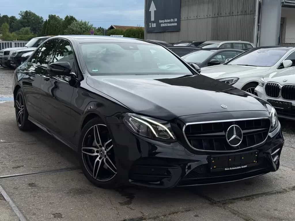 Mercedes-Benz E 220 d/ AMG-Line/Kamera/LED 07/2019-photo-0