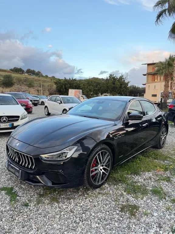 Maserati Ghibli V6 Diesel 275 CV Gransport 04/2018-photo-1
