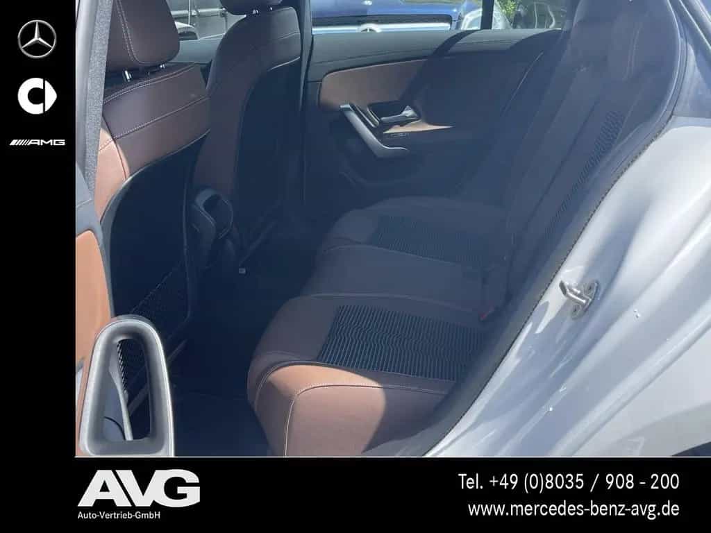 Mercedes-Benz CLA 180 Shooting Brake LED PANO RFK 6-GANG MBUX 06/2020-photo-10