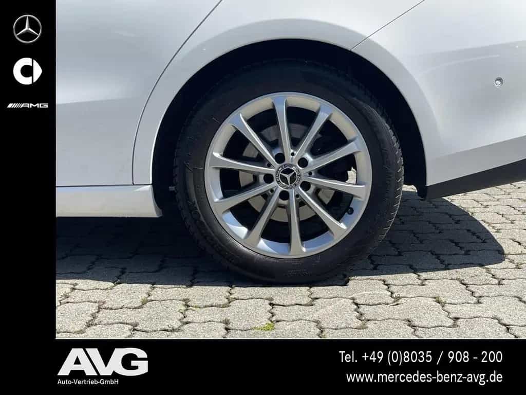 Mercedes-Benz CLA 180 Shooting Brake LED PANO RFK 6-GANG MBUX 06/2020-photo-14