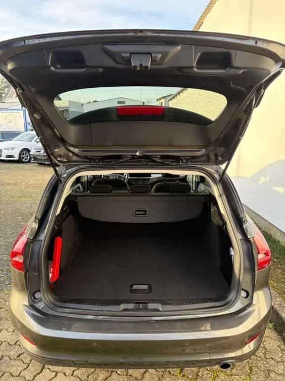 Ford Focus 1,0 EcoBoost 92kW ST-Line Turnier 07/2022-photo-3