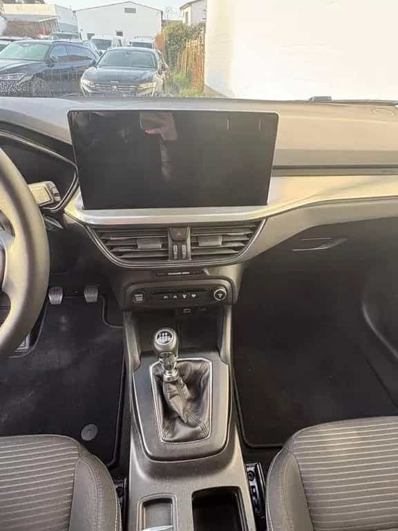 Ford Focus 1,0 EcoBoost 92kW ST-Line Turnier 07/2022-photo-5