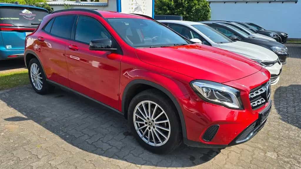 Mercedes-Benz GLA-Class 200 ACC 09/2018-photo-1