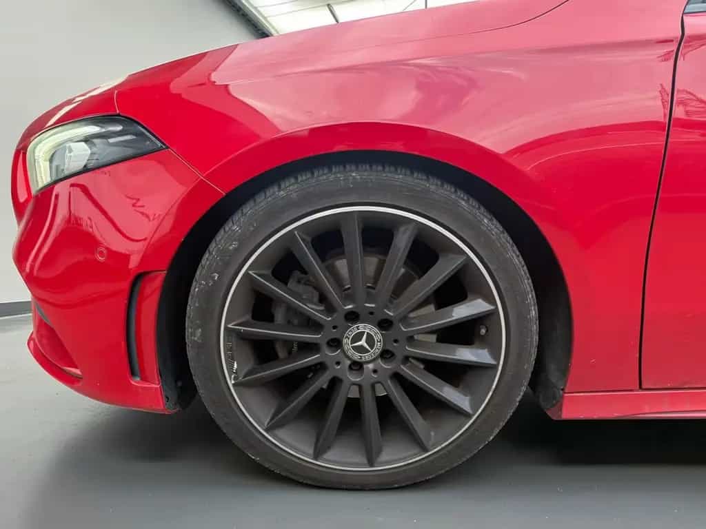Mercedes-Benz A-Class 200 AMG LINE BURM*MBUX*LED*RÜCKKAM*DISTR+*TOP 05/2018-photo-3