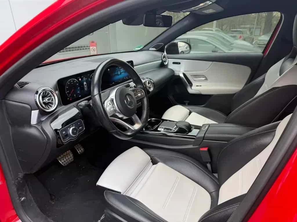 Mercedes-Benz A-Class 200 AMG LINE BURM*MBUX*LED*RÜCKKAM*DISTR+*TOP 05/2018-photo-7