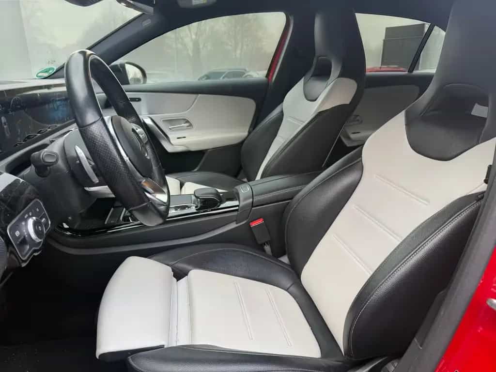 Mercedes-Benz A-Class 200 AMG LINE BURM*MBUX*LED*RÜCKKAM*DISTR+*TOP 05/2018-photo-8