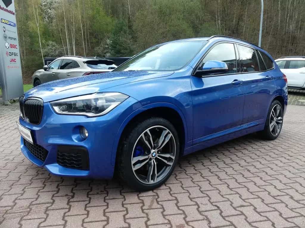 BMW X1 xDrive*M-Paket*HUD*Pano*Scheckheft*DAB*Kamera 04/2016-photo-0