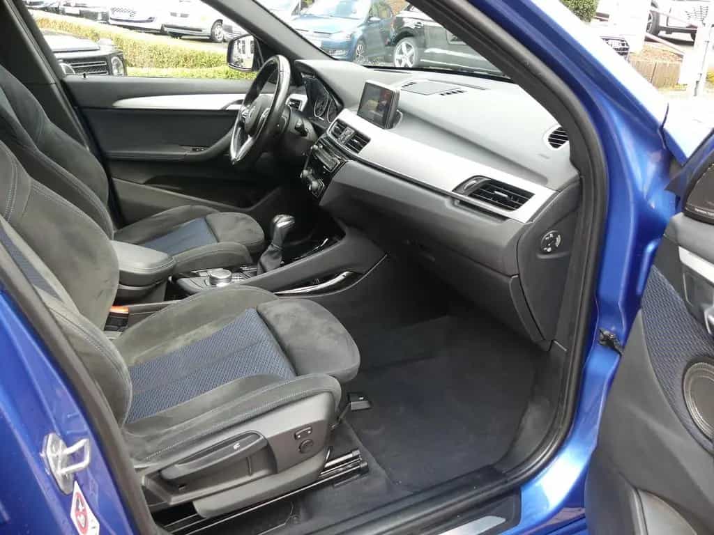 BMW X1 xDrive*M-Paket*HUD*Pano*Scheckheft*DAB*Kamera 04/2016-photo-12