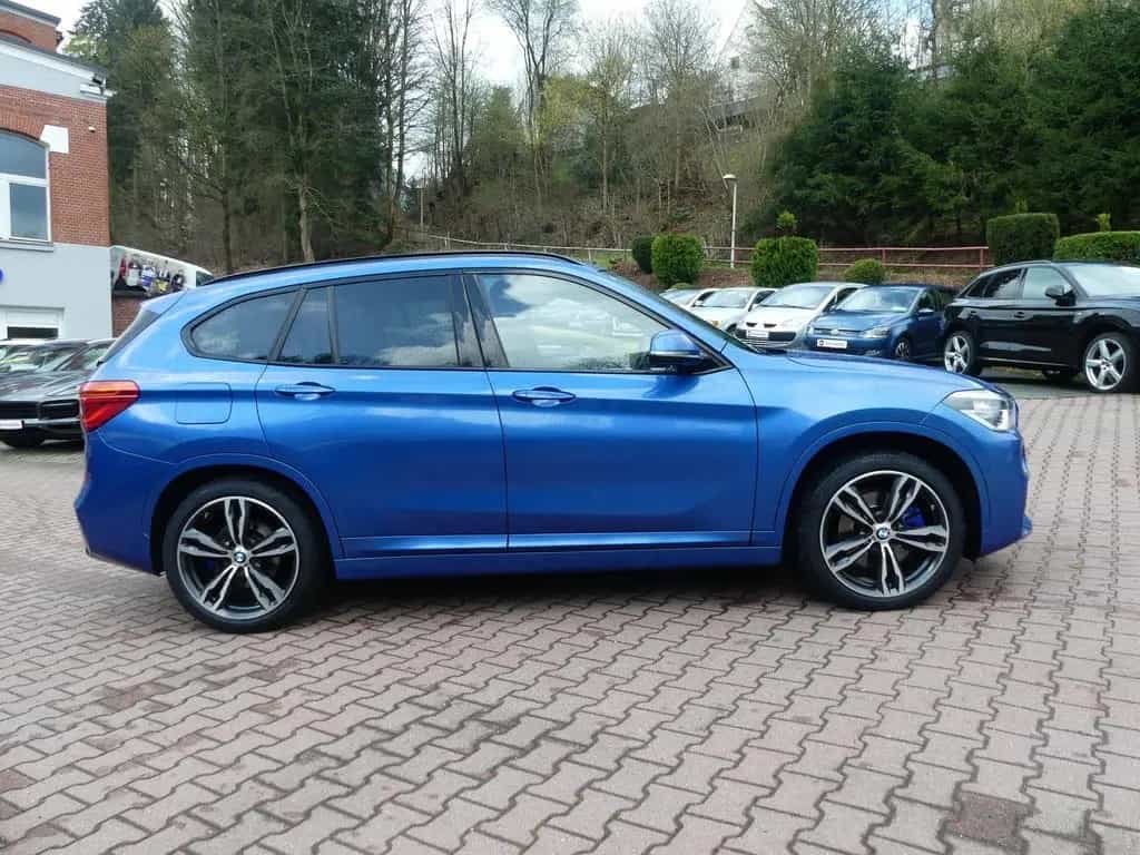 BMW X1 xDrive*M-Paket*HUD*Pano*Scheckheft*DAB*Kamera 04/2016-photo-3