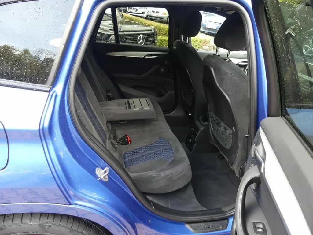 BMW X1 xDrive*M-Paket*HUD*Pano*Scheckheft*DAB*Kamera 04/2016-photo-9